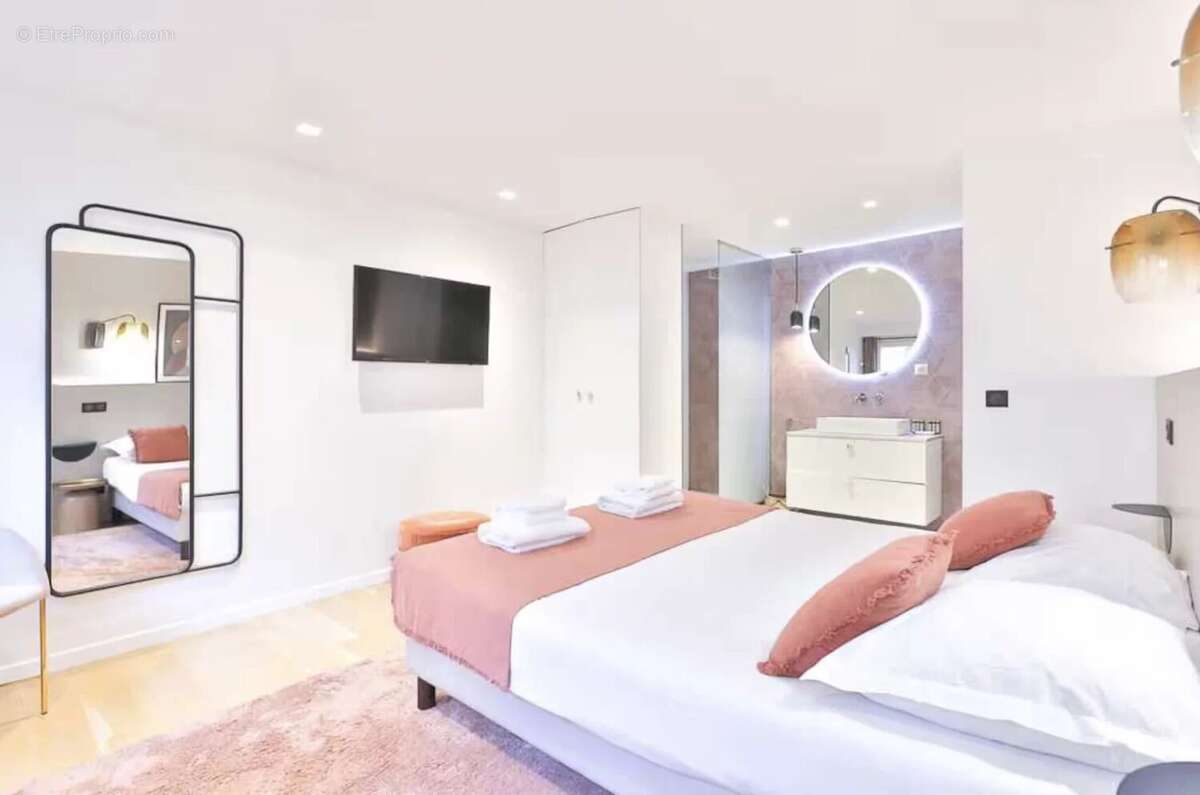 Commerce à PARIS-11E