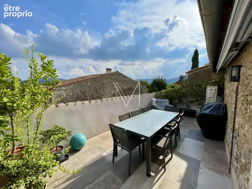 Maison de village au plan de la tour avec terrasse et remise independante - photo 20