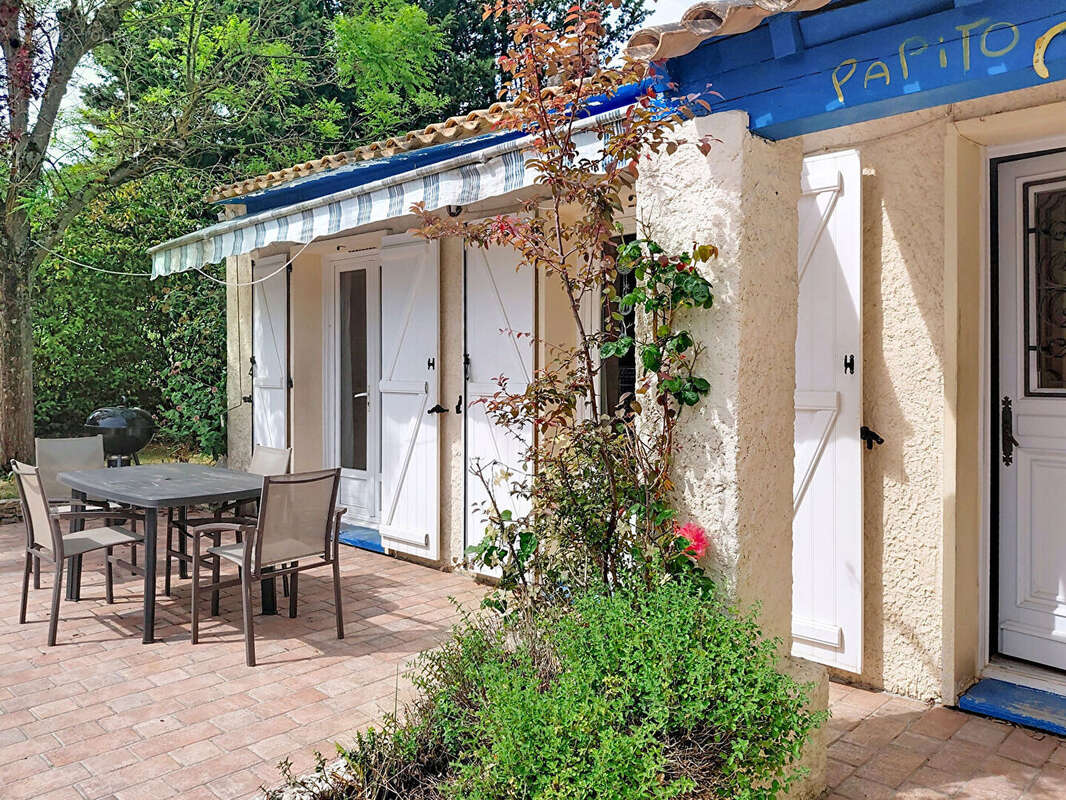 Maison à GREASQUE