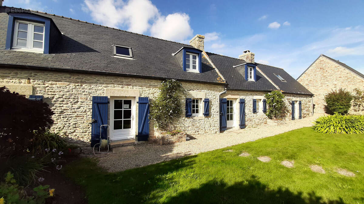 Maison à PLONEOUR-LANVERN