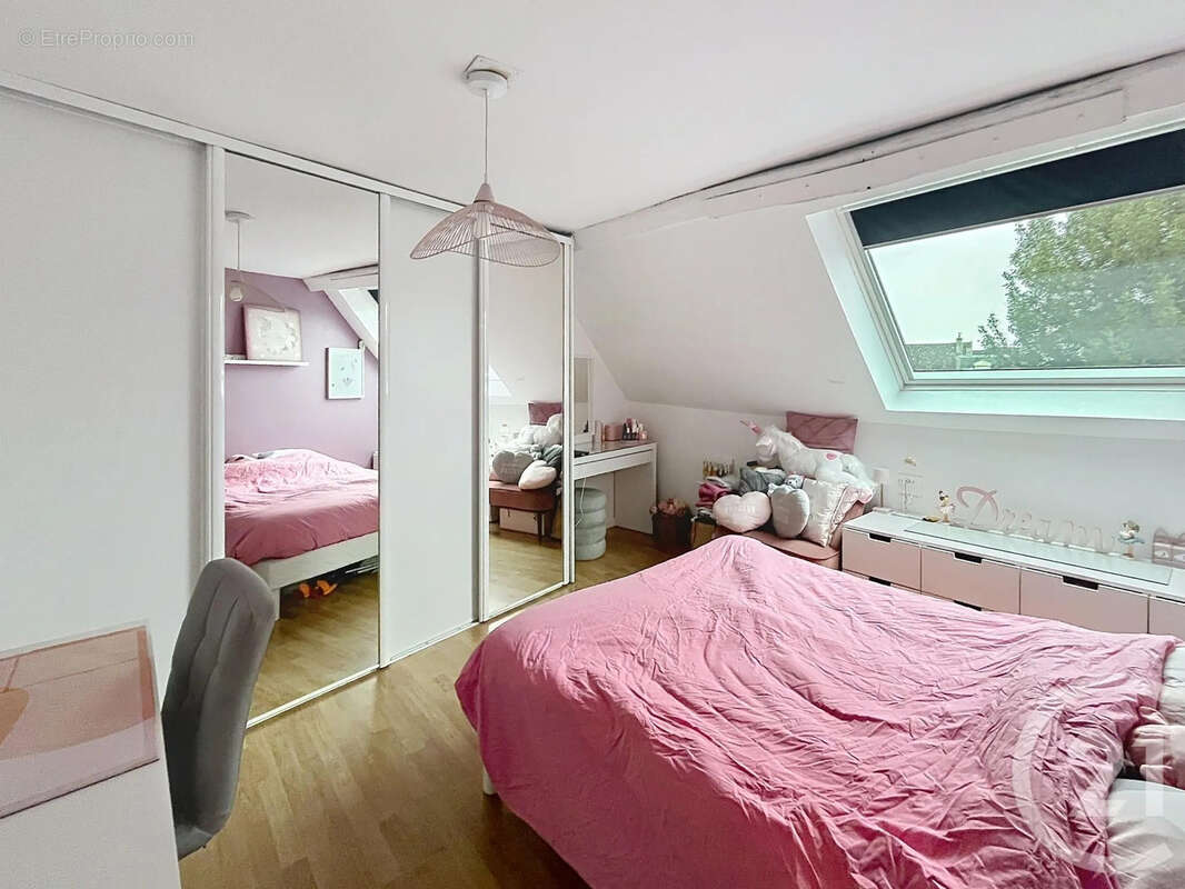 Appartement à BRIE-COMTE-ROBERT