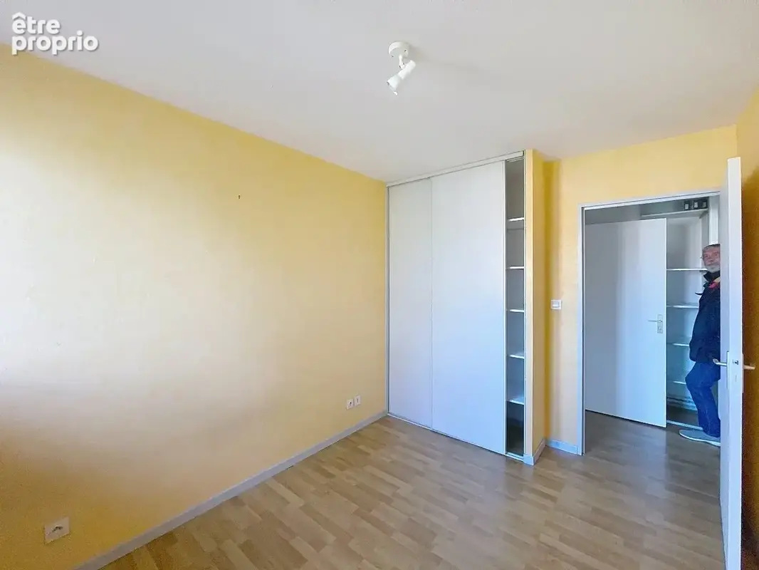 T2 43 M² - Dernier étage - Résidence Haut Standing avec piscine - TOURNEFEUILLE - photo 9
