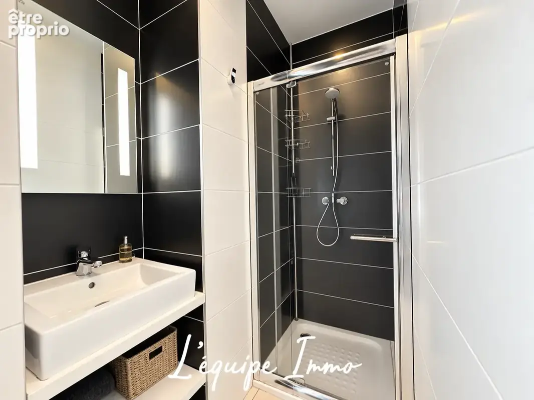 Villa de 2016 126m2 avec garage et piscine sur 1200m2 de terrain - photo 13
