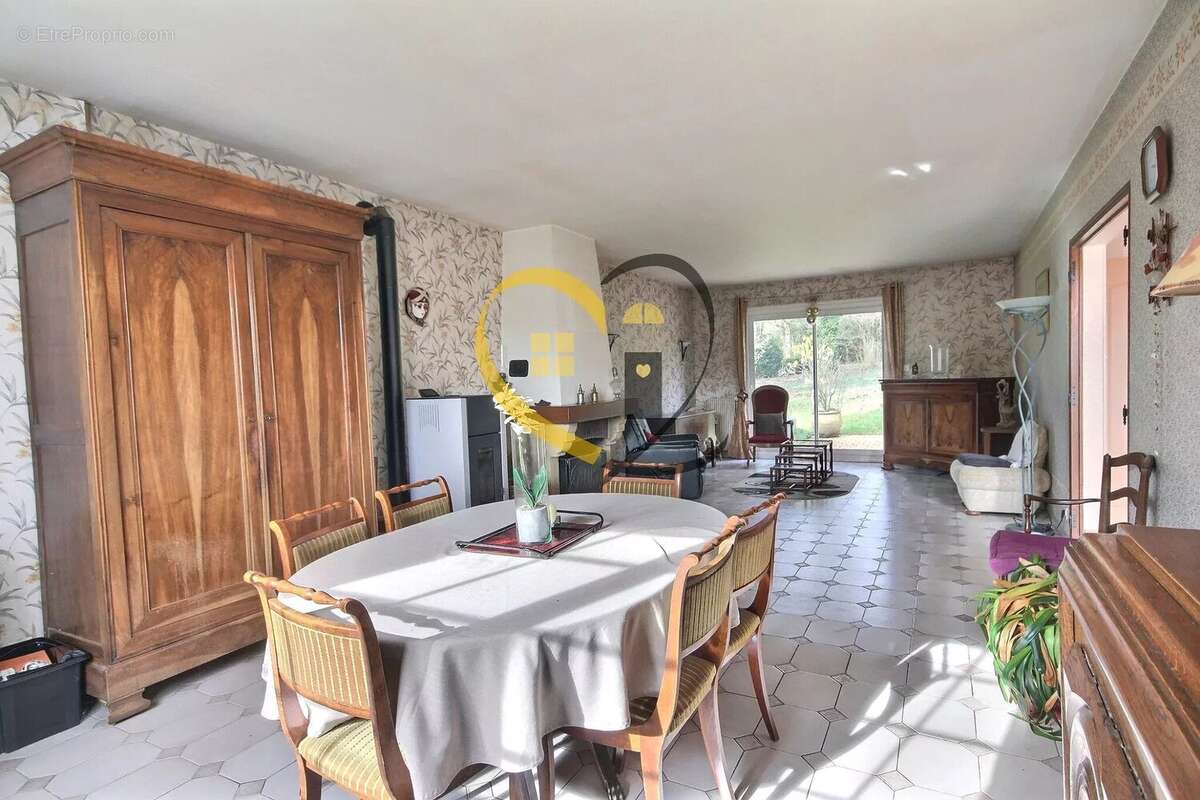 Maison à SAINT-PALAIS