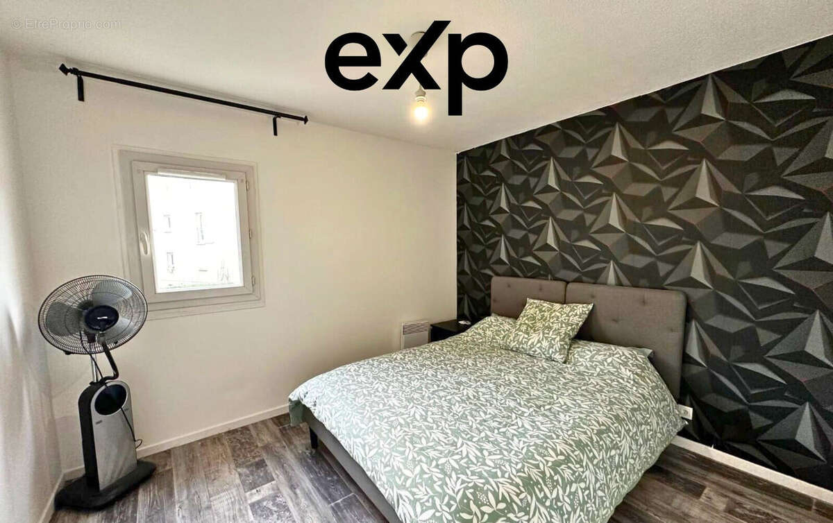 Chambre 1 - Appartement à VILLEFONTAINE