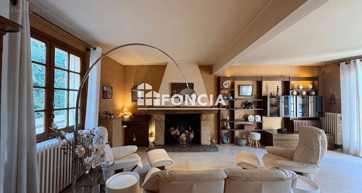 Maison à MORANCEZ