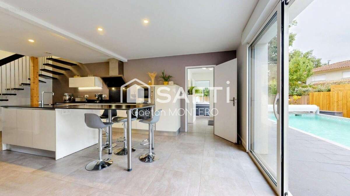 Photo 2 - Maison à ARES
