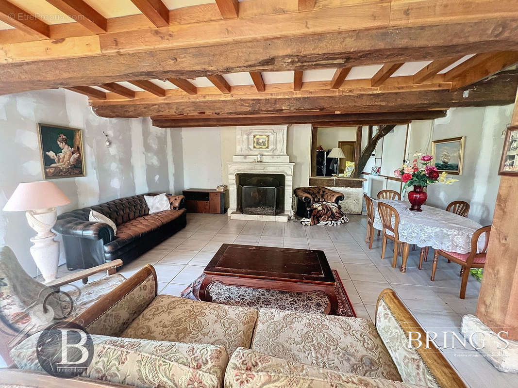 Maison à HOTOT-EN-AUGE