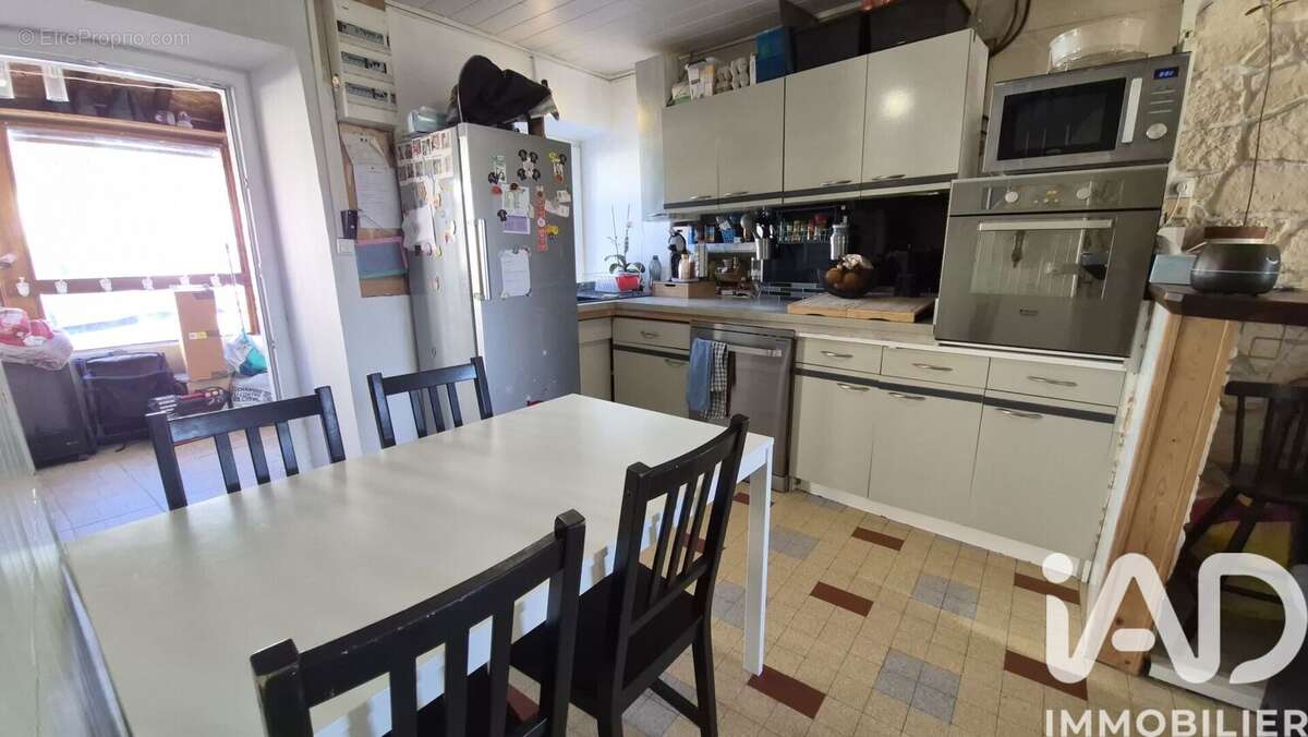 Photo 2 - Maison à LA MOTTE-D'AVEILLANS