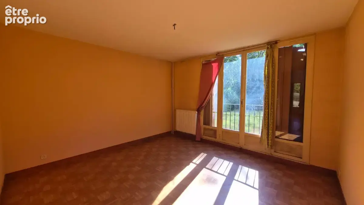 Appartement à SAINT-GERMAIN-LES-ARPAJON