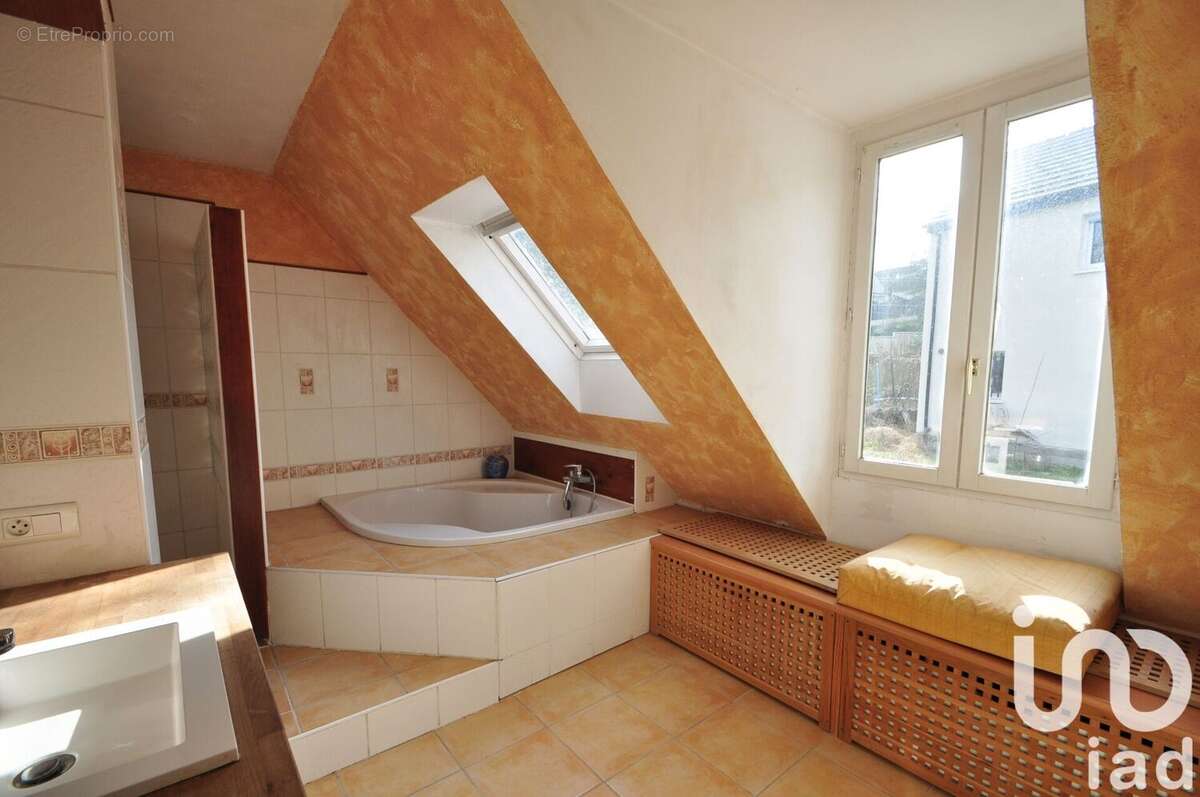 Photo 8 - Maison à MONTEVRAIN