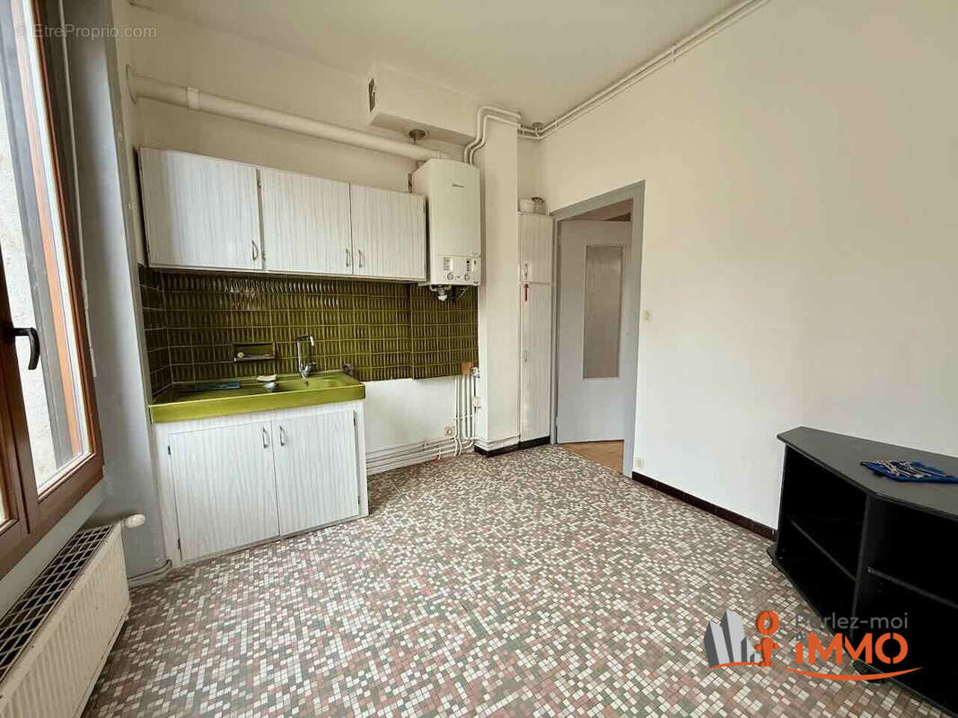 Appartement 80 m² à Saint-Etienne  - photo 5