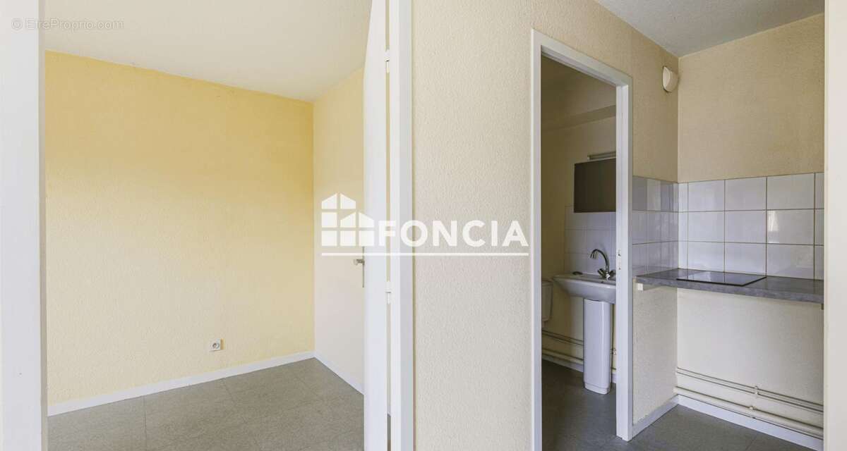 T2 copropriété fermée bonne classe énergétique avec balcon - photo 8