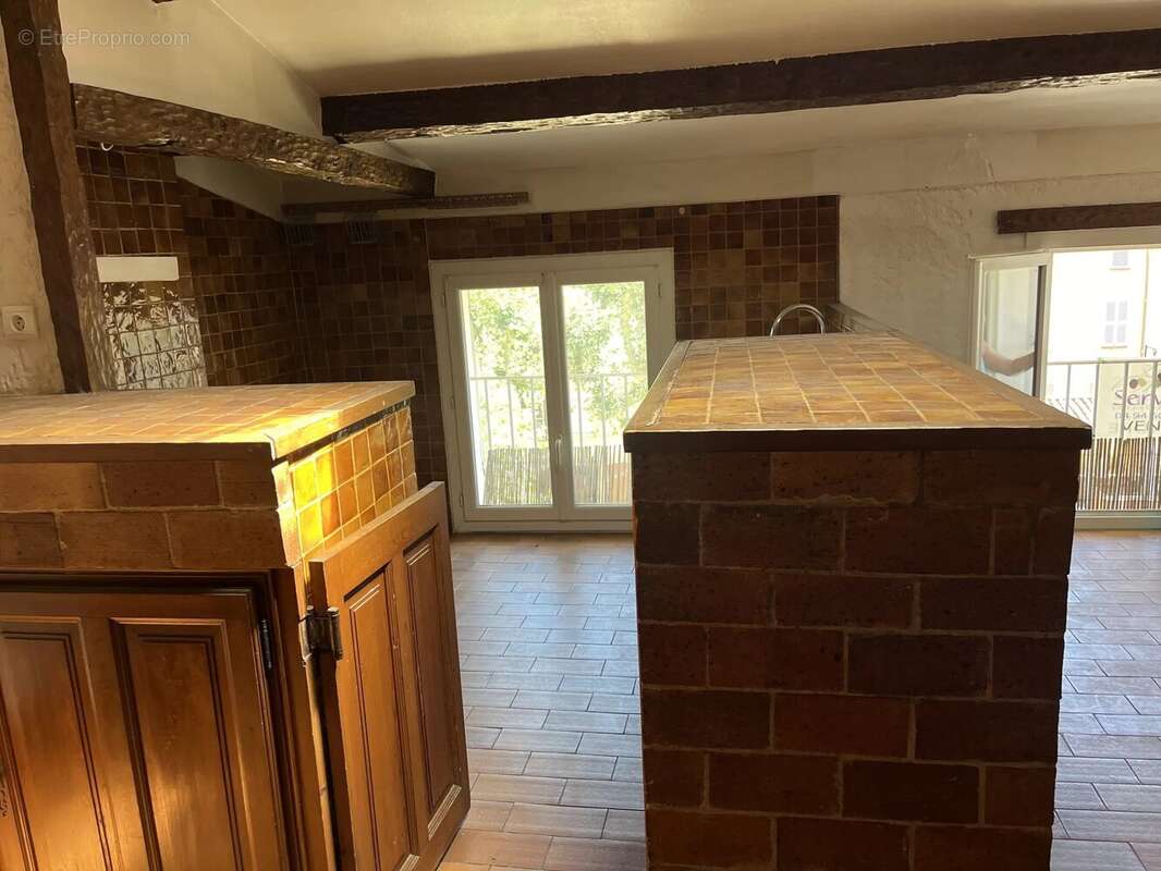 Appartement à COTIGNAC