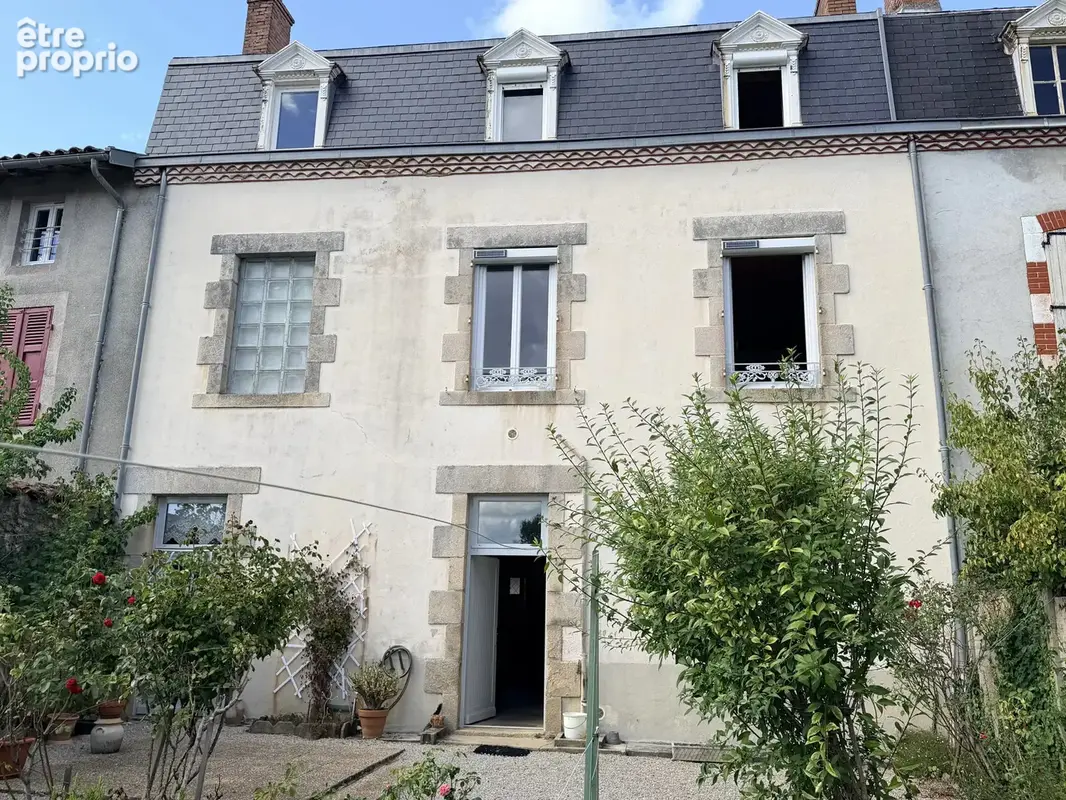 Photo Maison à Bellac au prix de 109 000€