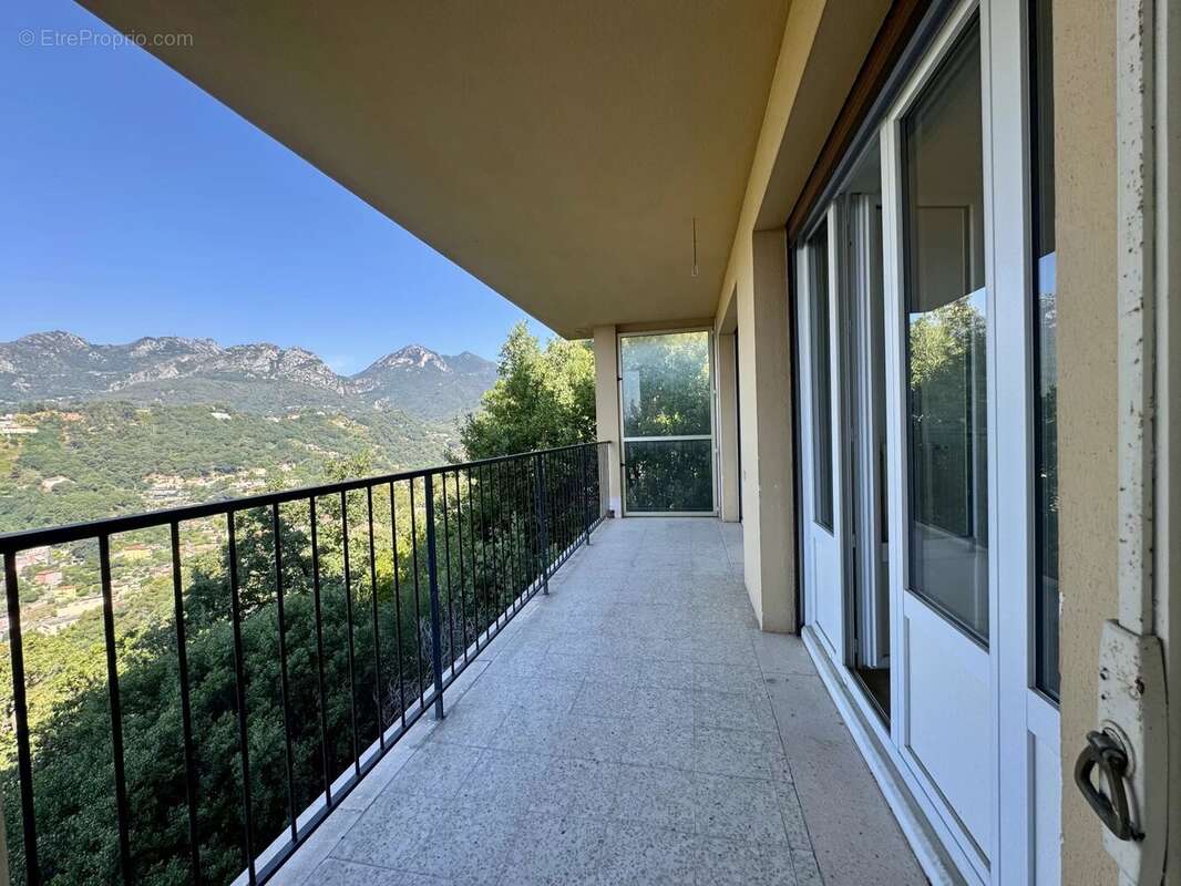 Appartement à MENTON
