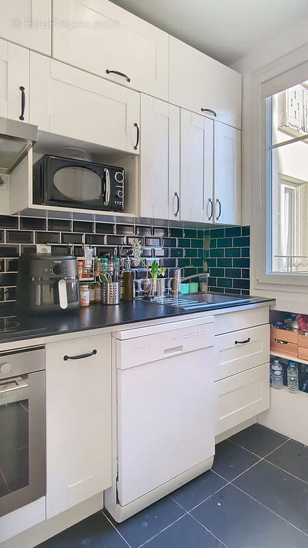 Appartement à LEVALLOIS-PERRET