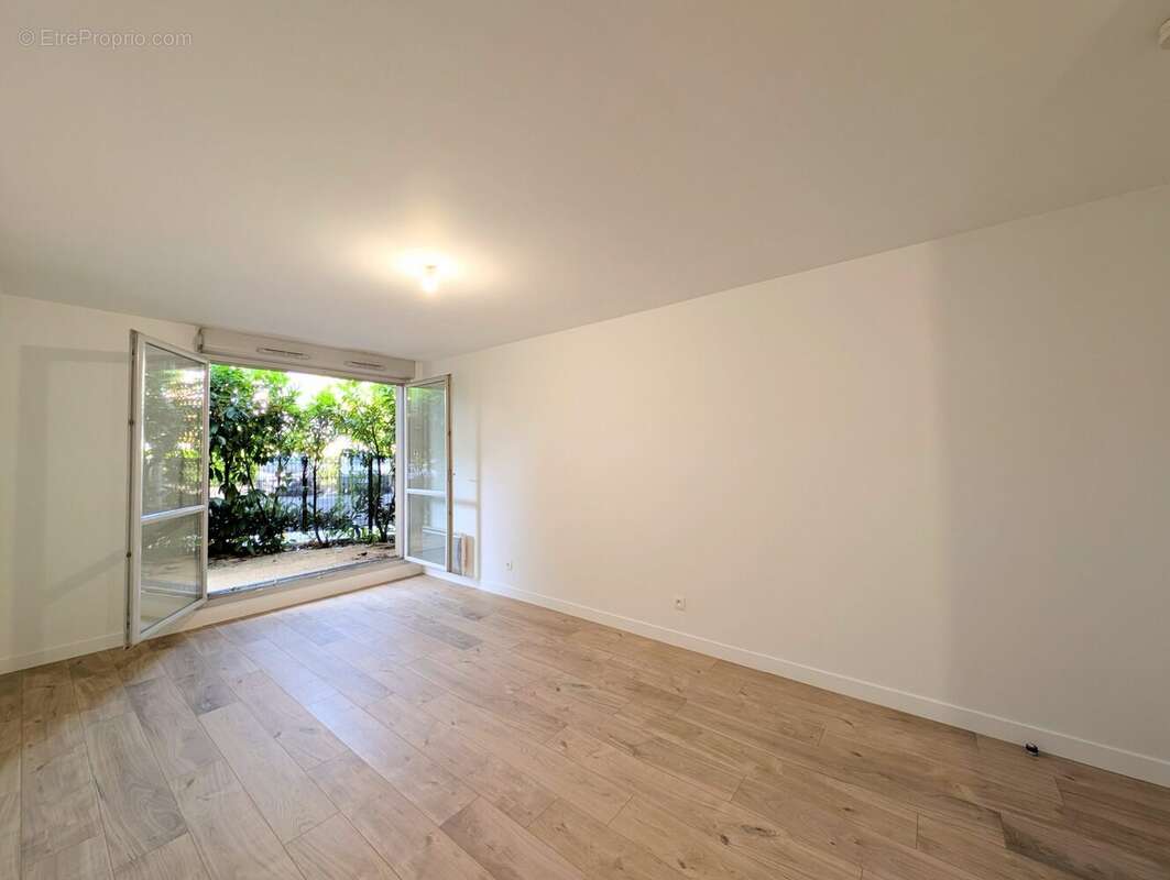 Appartement à SAINT-CYR-L'ECOLE