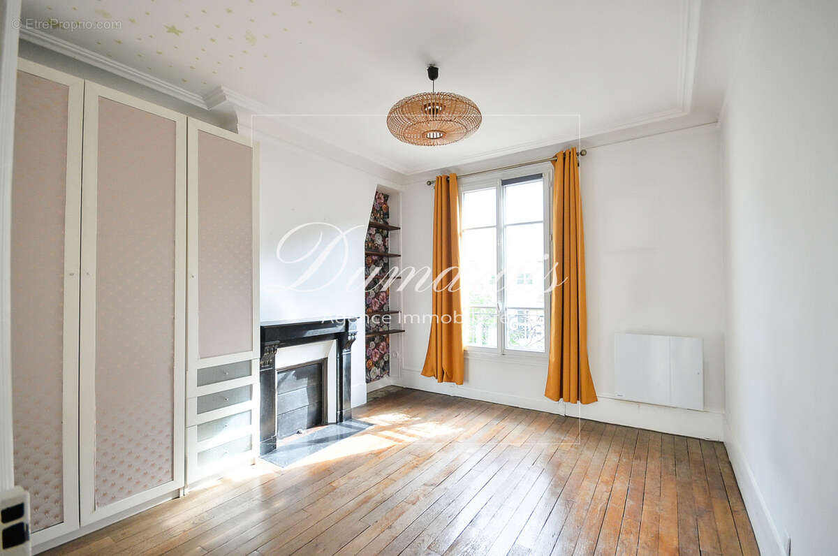 Appartement à PARIS-4E