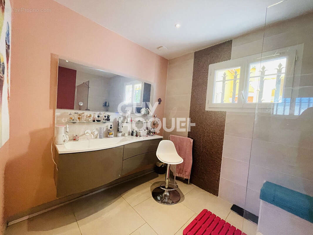 Maison plain-pied 3 chambres sur 1294 m² de terrain - photo 11