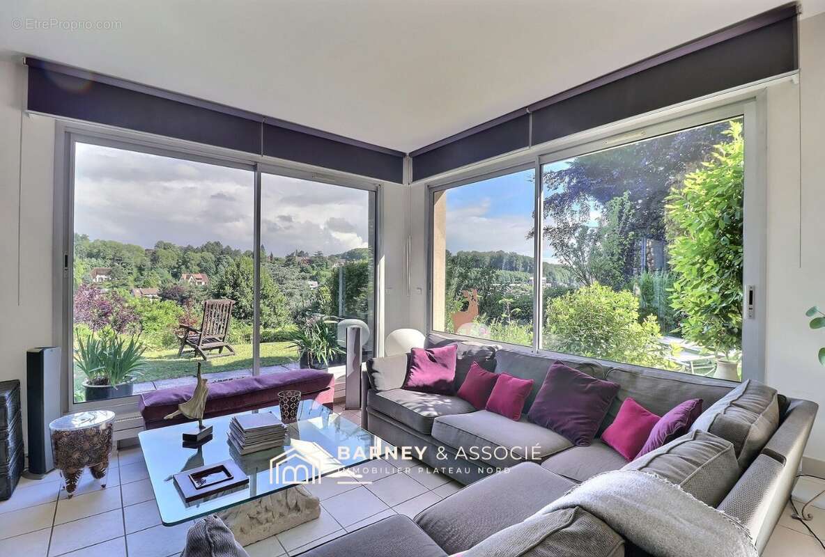 Maison 198 m² à Mont-Saint-Aignan  - photo 4
