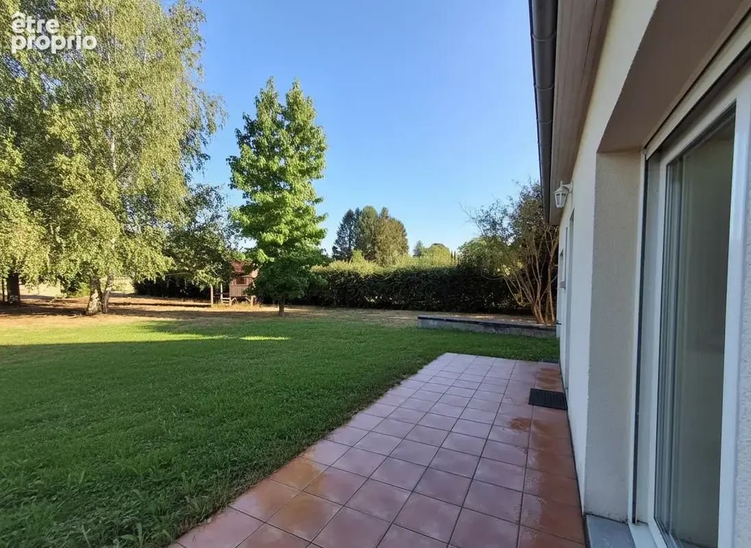 Maison traditionnelle - 120m2 - 3 chambres - Thésée proche de l’A85 - photo 1