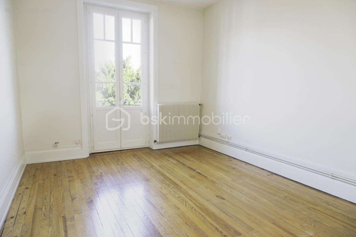 Appartement à TASSIN-LA-DEMI-LUNE