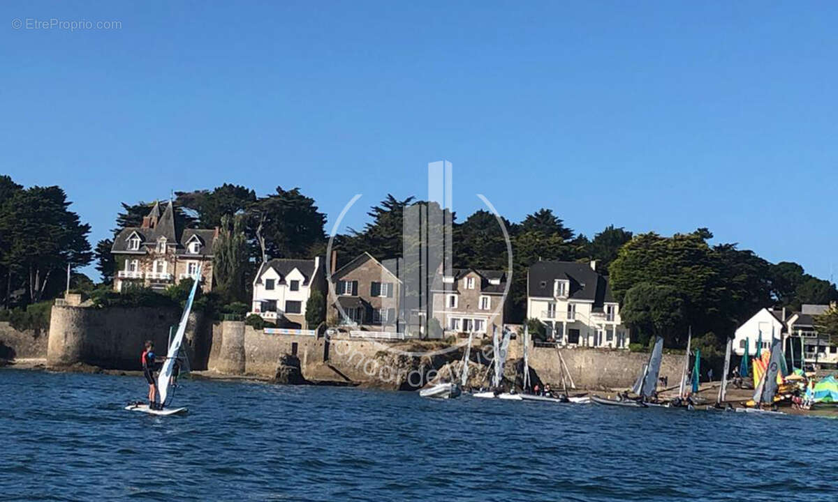 Maison à LE POULIGUEN