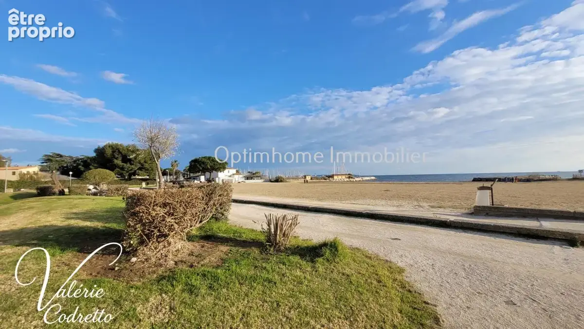 Appartement à LA LONDE-LES-MAURES