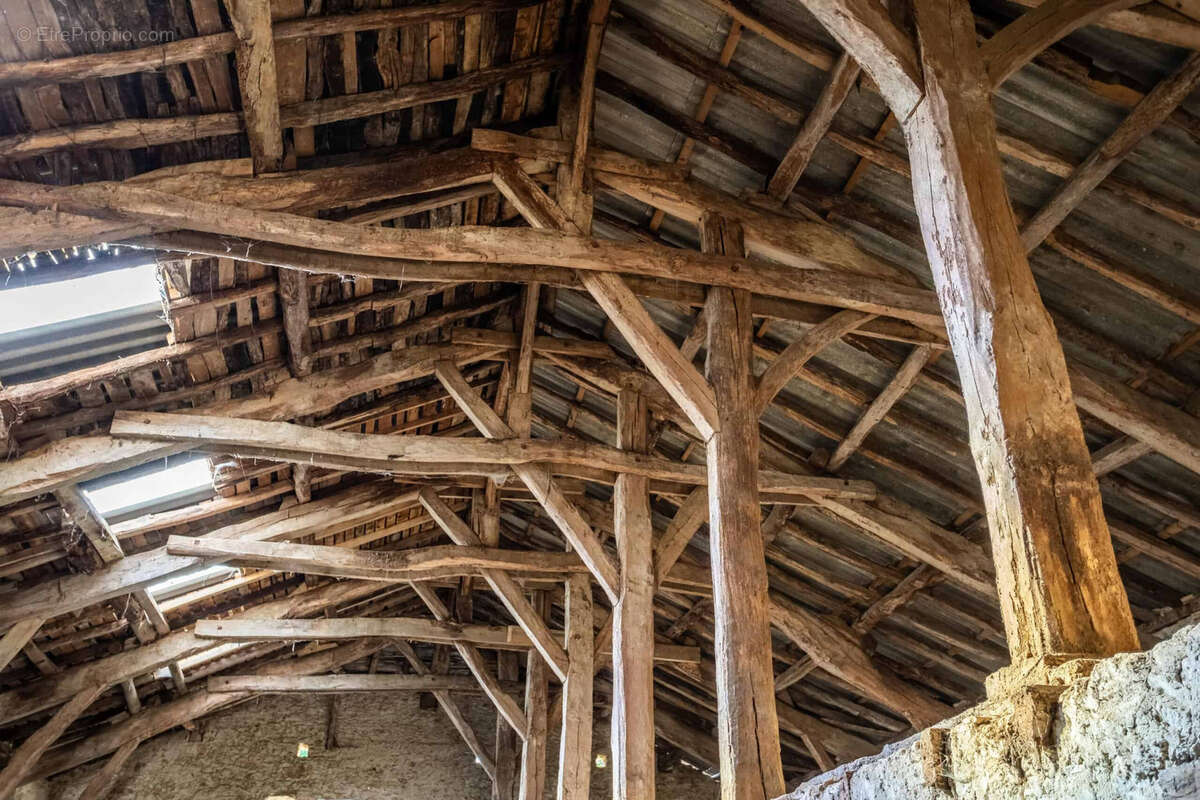 Country property - photo 36