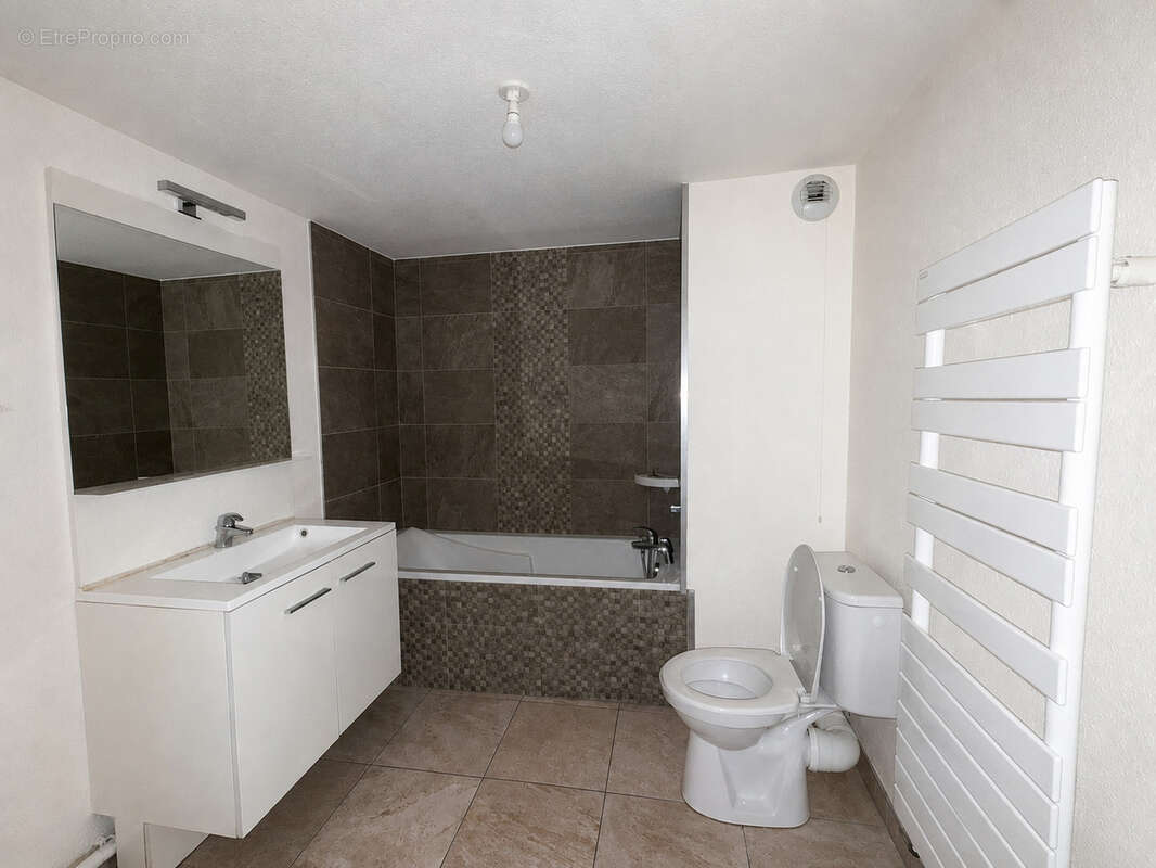 À vendre   Appartement 2 pièces de 42m2 à Saint-Louis - photo 7