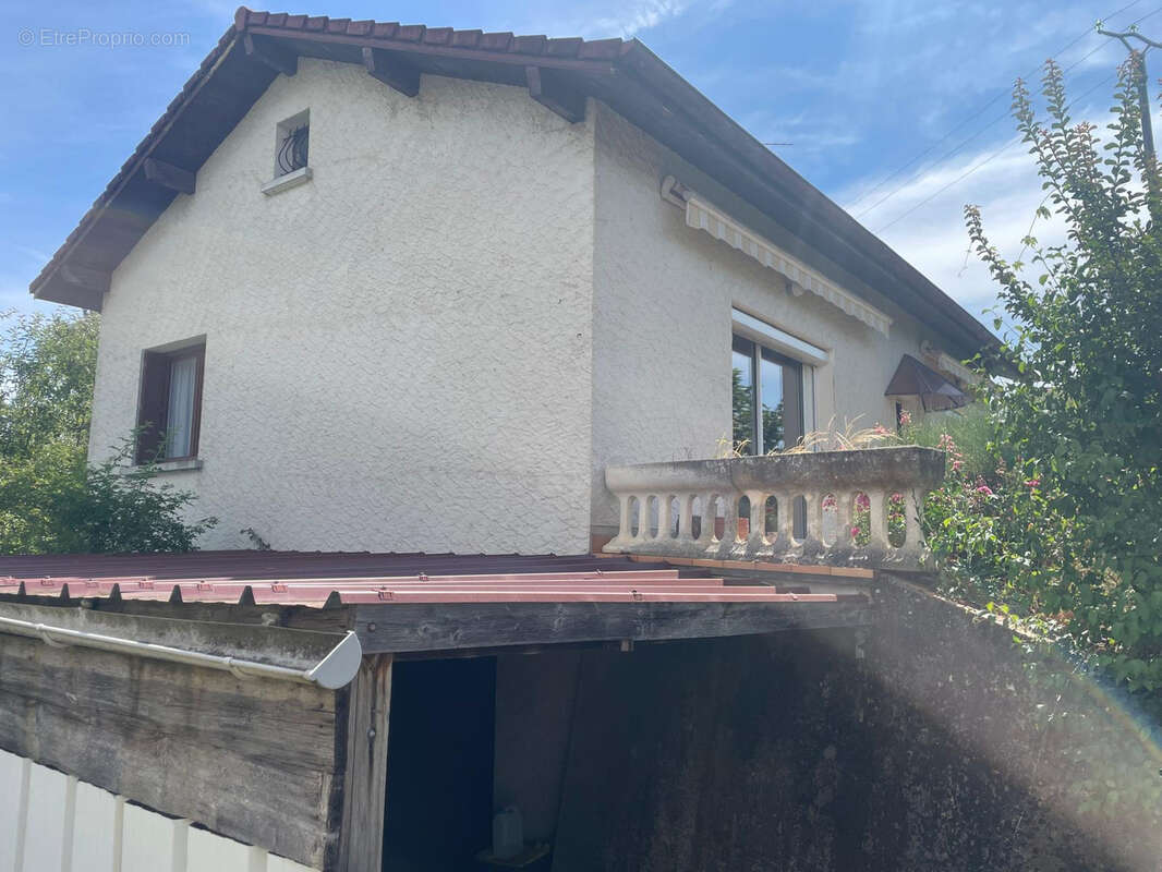Maison à CHATTE