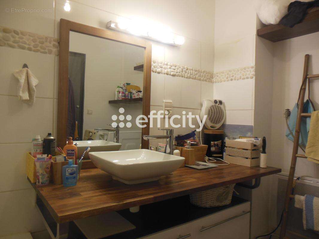 Appartement à ROUSSILLON