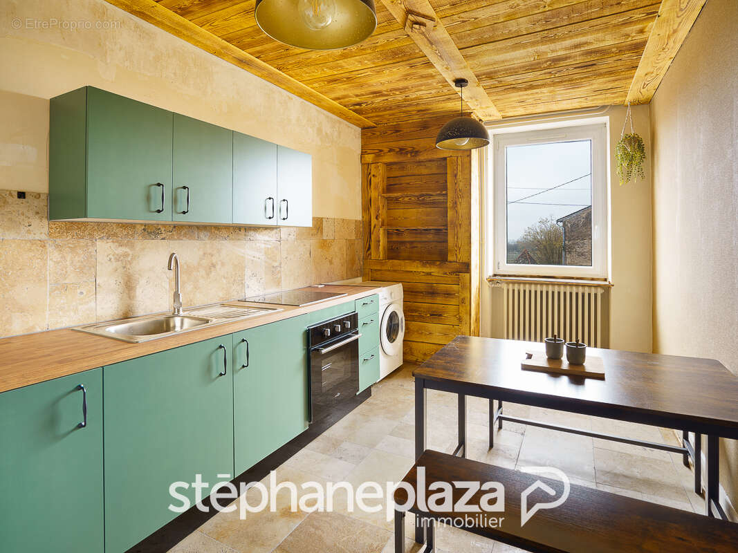 Appartement à UCHIZY