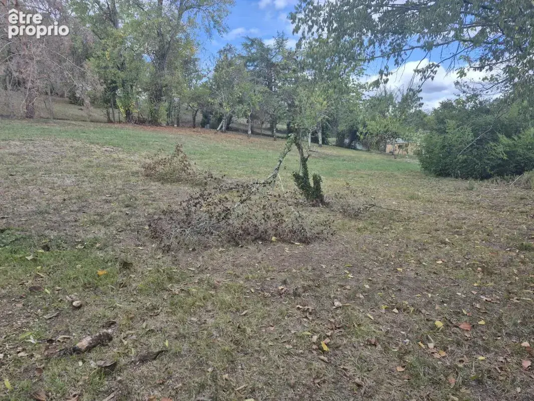 Photo Terrain à Fronsac au prix de 67 000€