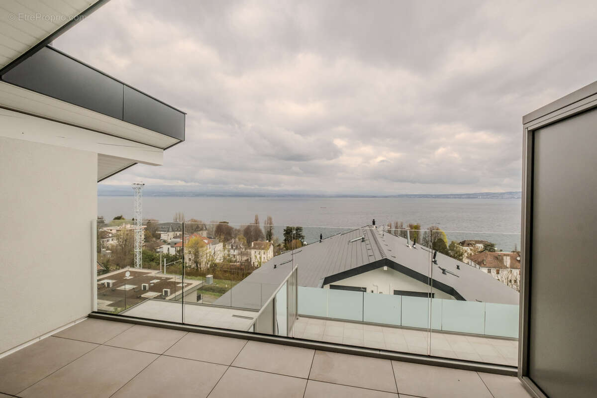 Appartement à EVIAN-LES-BAINS