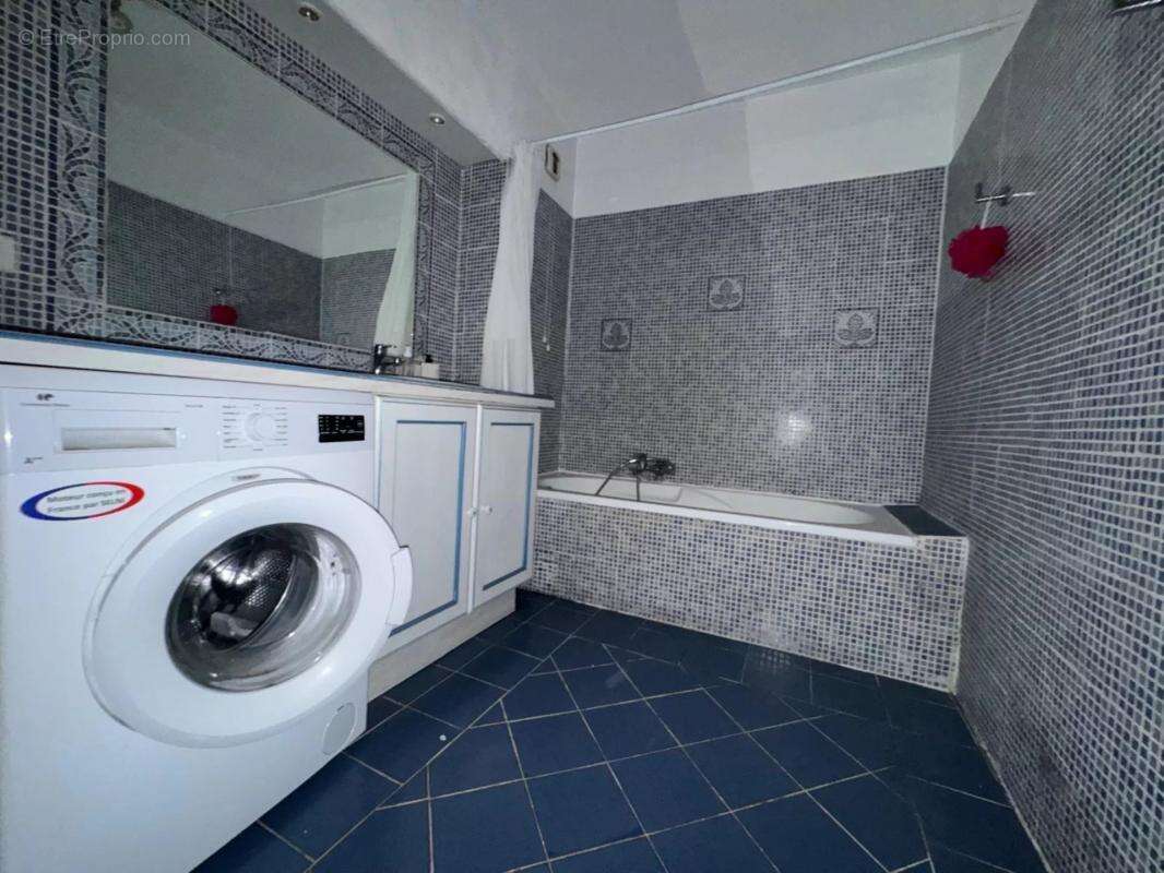 Appartement à MOUGINS