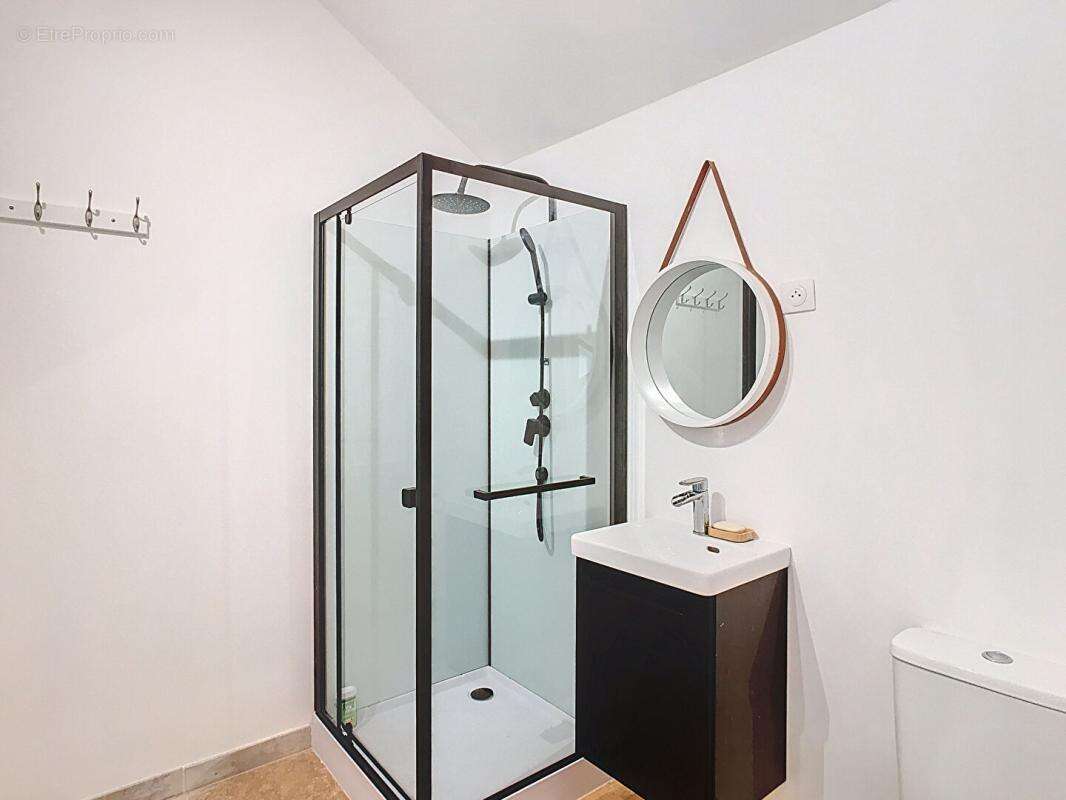 Maison à BEYNAC-ET-CAZENAC