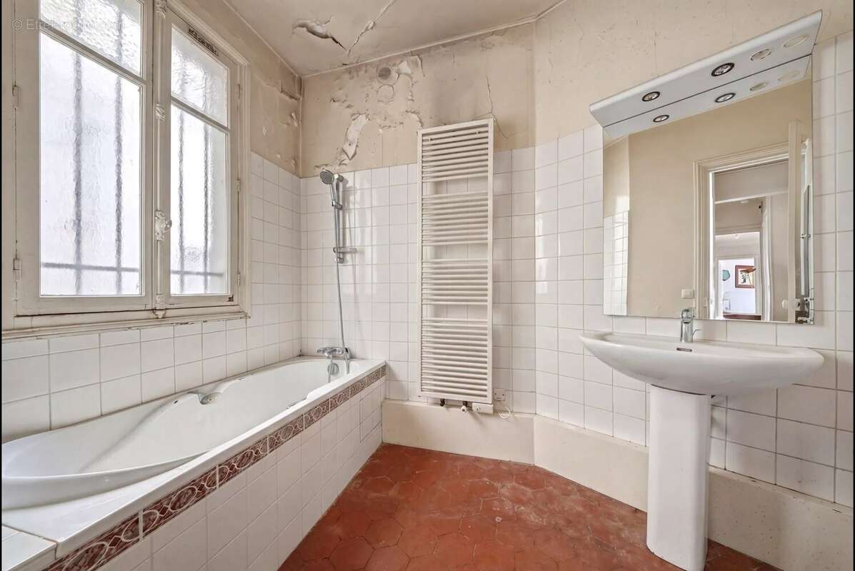 Appartement à PARIS-17E
