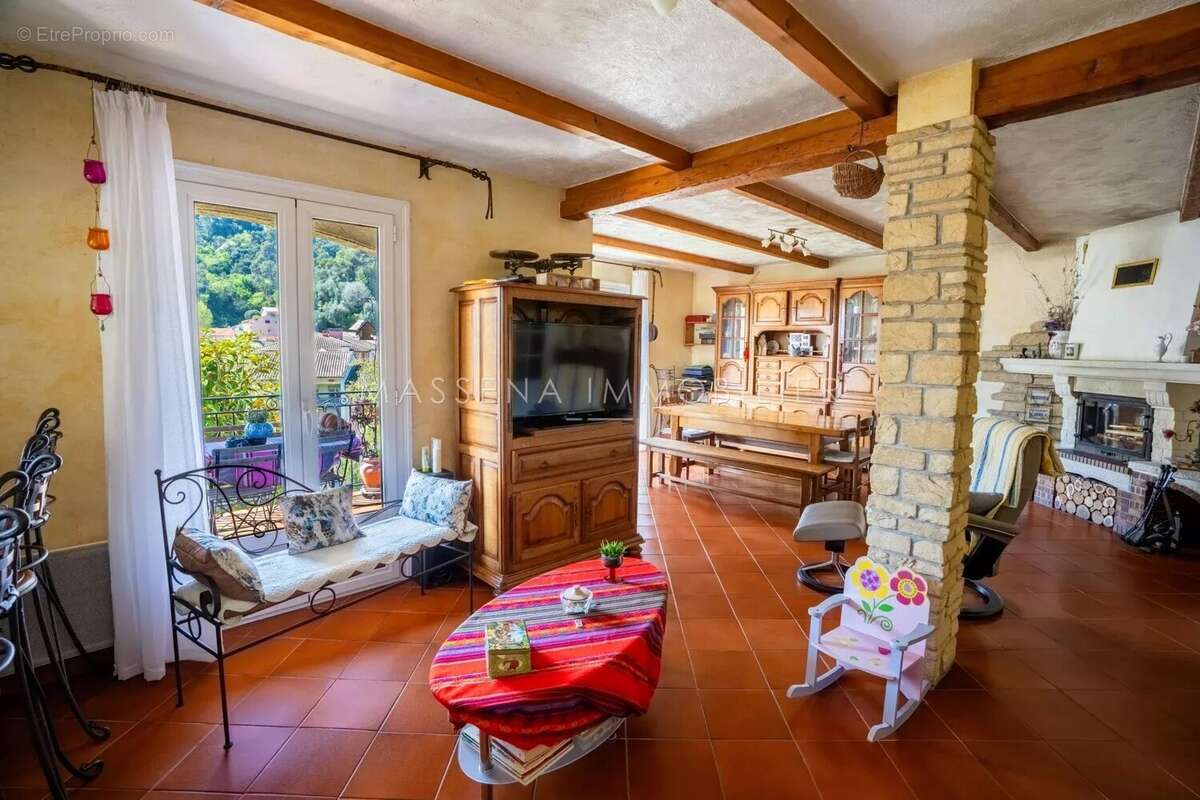 Maison à SAINT-ANDRE-DE-LA-ROCHE