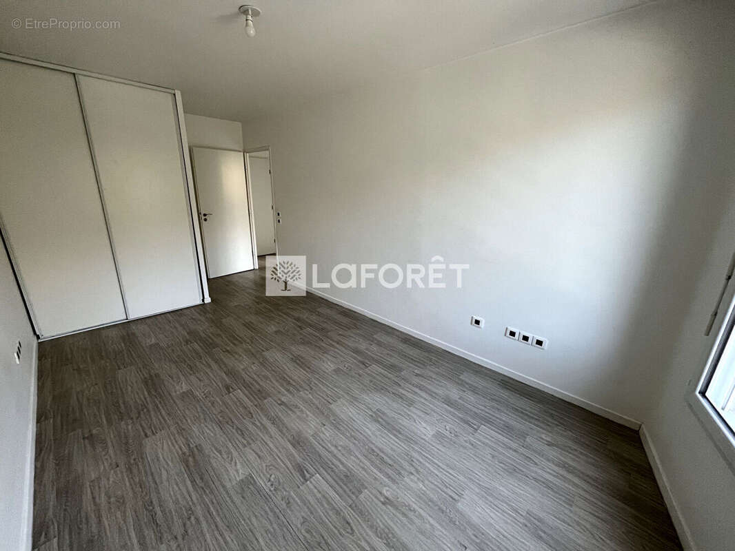Appartement à HARDRICOURT