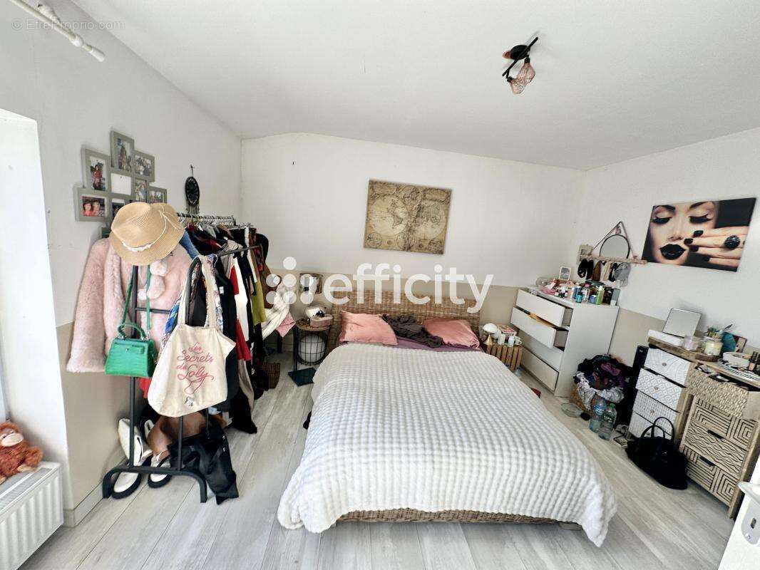 Maison à PONT-SAINT-MARTIN