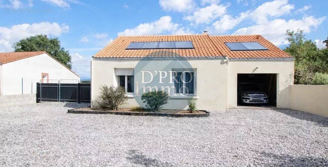 Maison à LA HAIE-FOUASSIERE