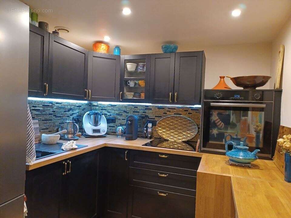 Maison 90 m² à Regusse  - photo 8