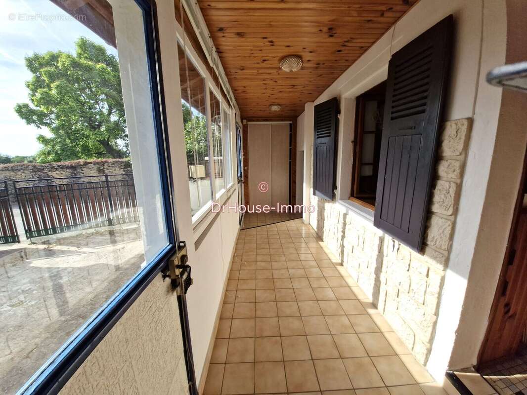 Maison 52 m² à Saint-Hilaire-De-Brens  - photo 13