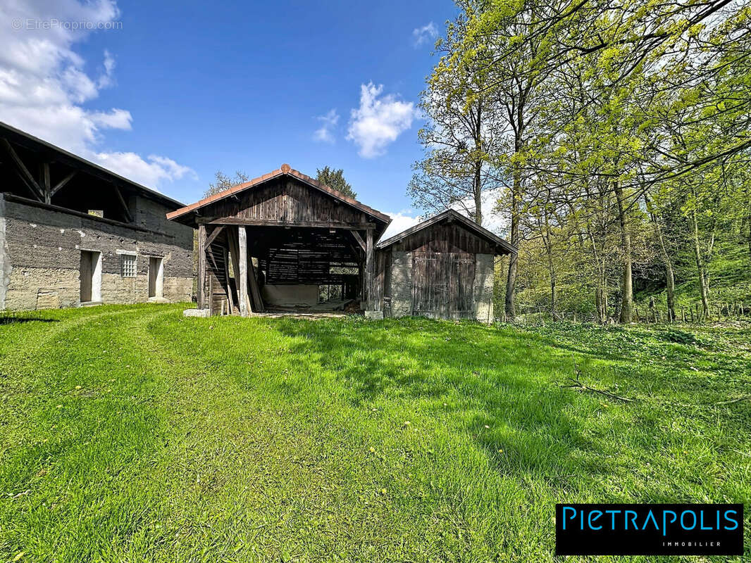 Maison à SAINT-GENIS-LAVAL