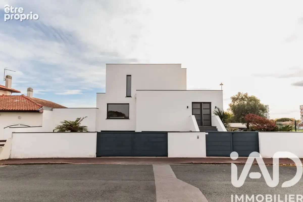 Photo 1 - Maison à ANGLET