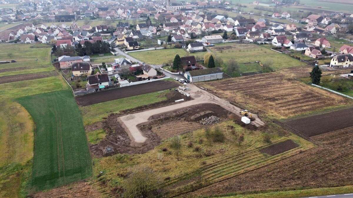 Terrain à NIEDERHERGHEIM