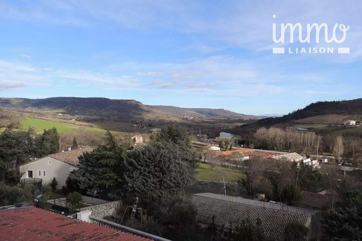 Maison à SAINT-JEAN-LE-CENTENIER