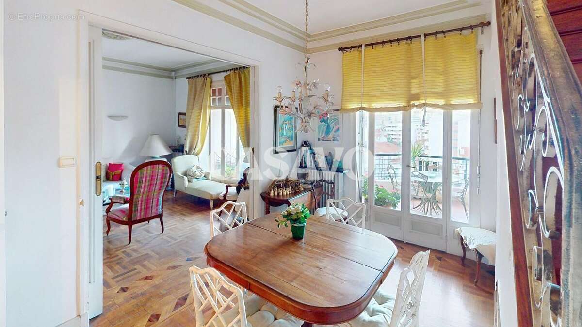 Appartement à MARSEILLE-8E